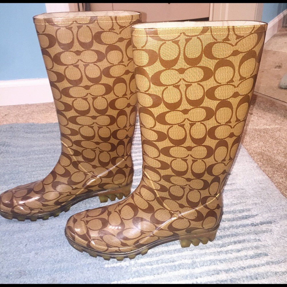 COPY - Coach rain boots
